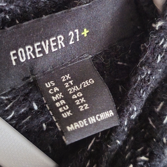 Forever 21 Black & White Marbled Knit Criss-Cross Back Sweater Size 2X - Picture 6 of 6